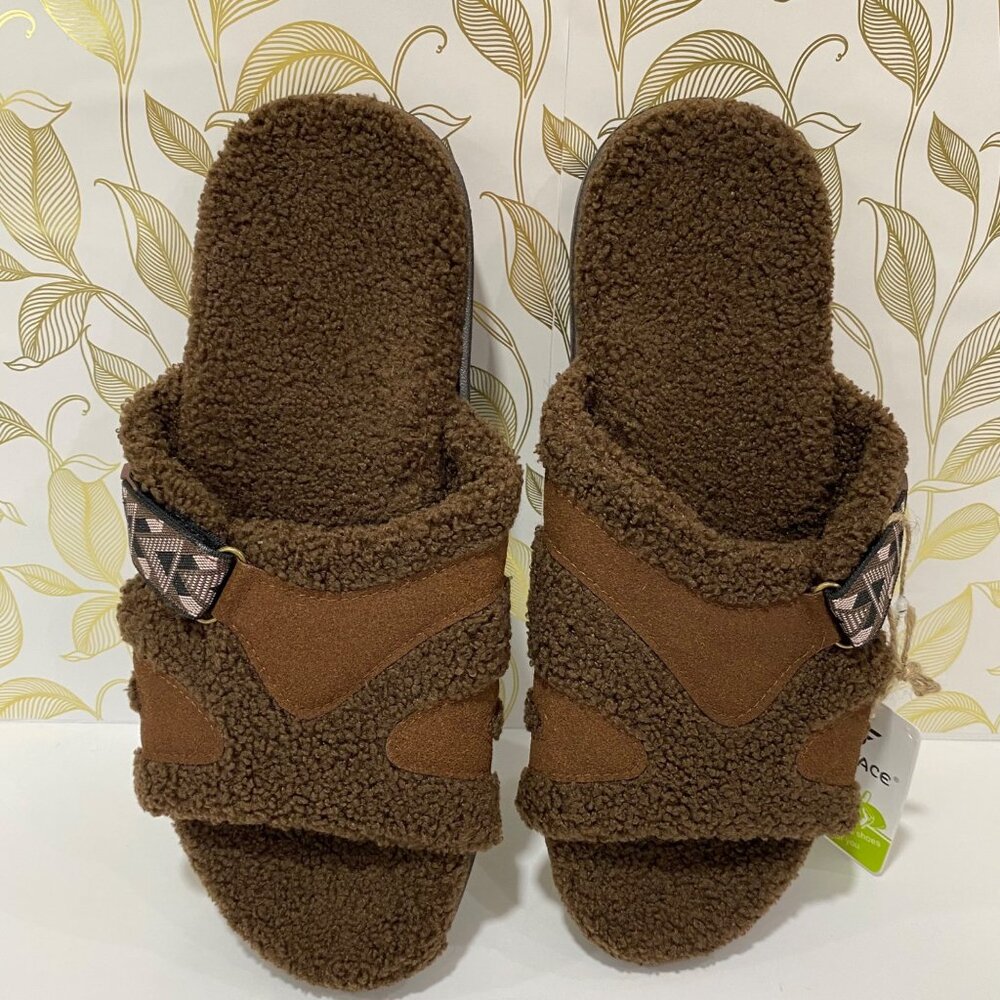 CoFace Unisex Fuzzy Plush Open-Toe Slip ons With Adjustable Buckle Straps NWT